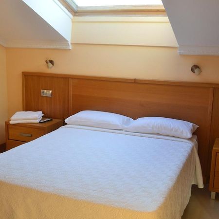 Hotel La Ribera Santianes Екстериор снимка