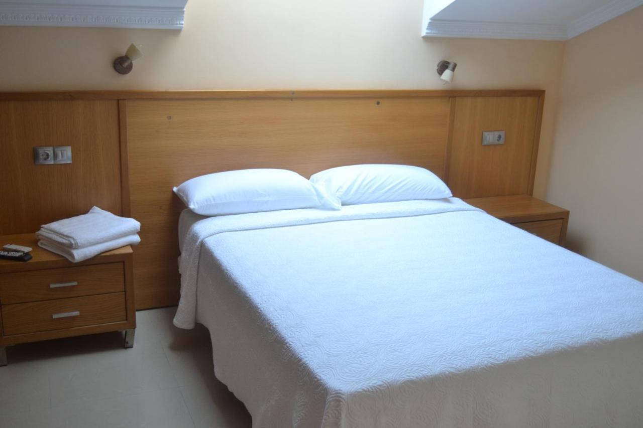 Hotel La Ribera Santianes Екстериор снимка