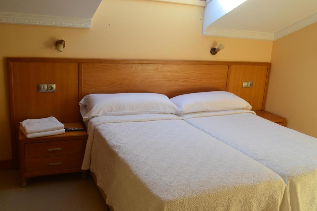 Hotel La Ribera Santianes Екстериор снимка